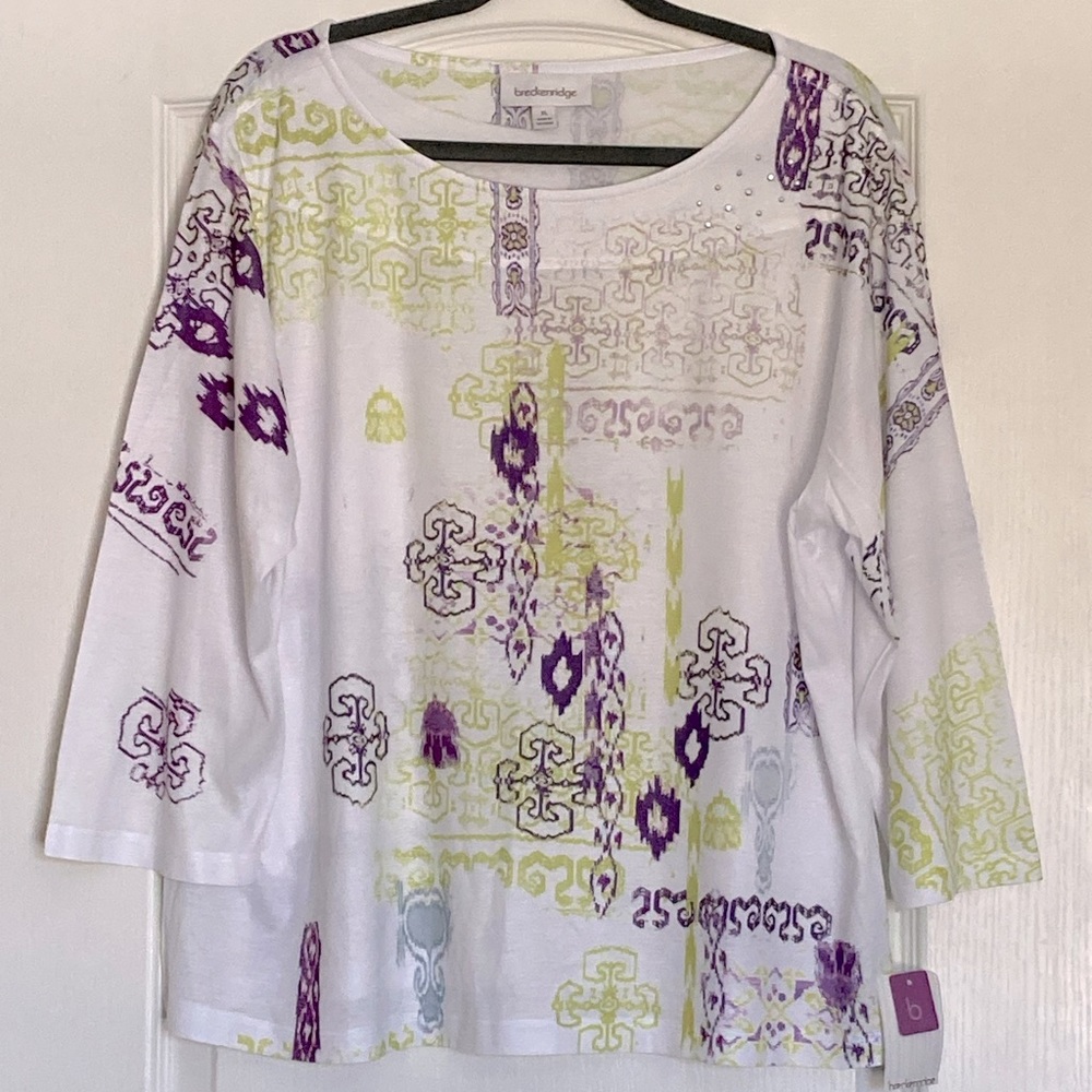 Aztec print top white purple lime, rhinestone detail at neck, NWT size XL